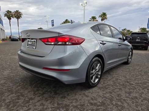 Used 2017 Hyundai Elantra SE w/ SE A/T Tech Package 03 FWD image 6