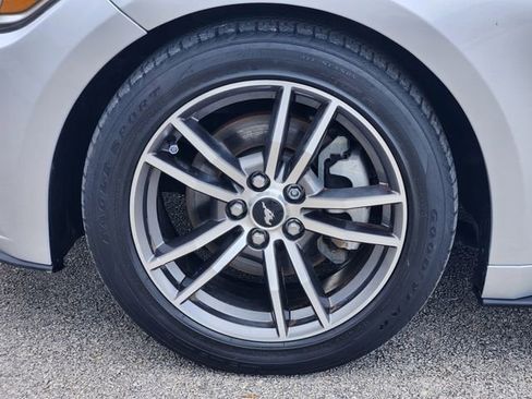 Used 2017 Ford Mustang Premium RWD image 7