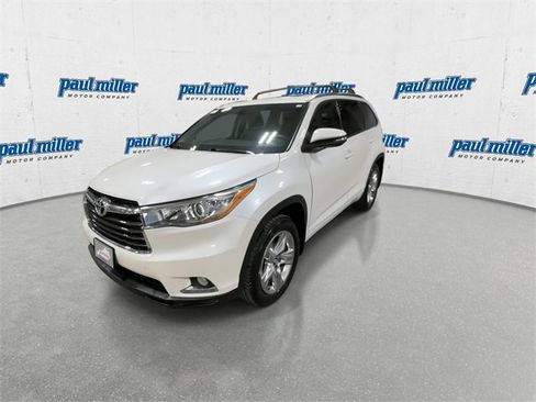 Used 2016 Toyota Highlander Limited image 4