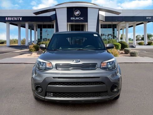 Used 2019 Kia Soul FWD image 4