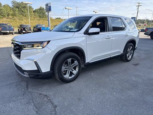 Used 2023 Honda Pilot EX-L image 3
