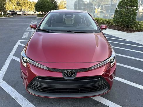 Used 2026 Toyota Corolla LE image 6