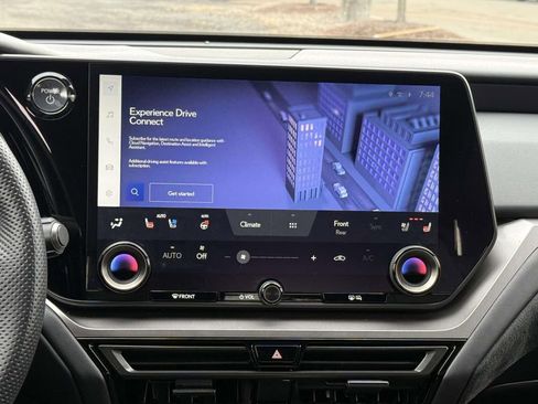 Used 2024 Lexus TX 500h AWD w/ Technology Package image 10