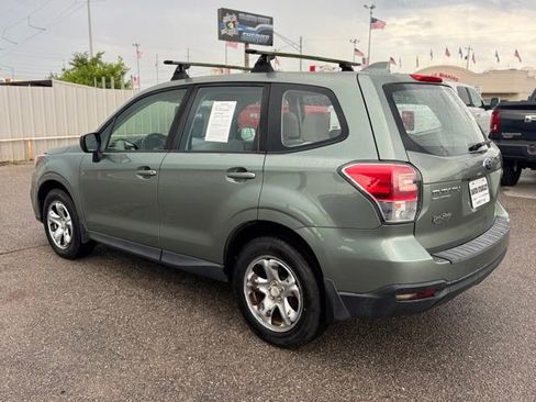 Used 2017 Subaru Forester 2.5i w/ Protection Package #1 AWD/4WD image 4