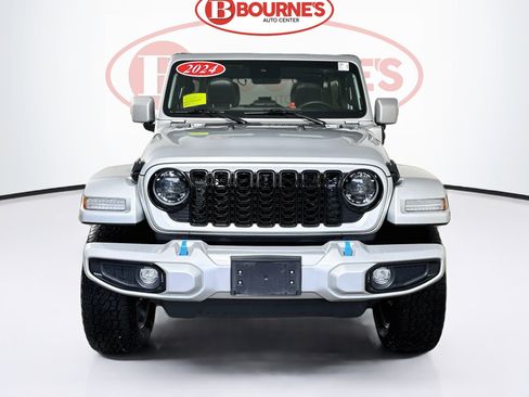 Used 2024 Jeep Wrangler High Altitude AWD/4WD image 7