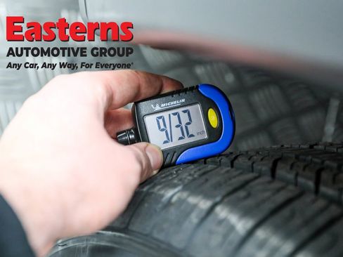 Used 2022 Jeep Compass Latitude w/ Sun and Sound Group image 27