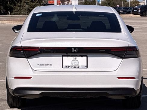 Certified 2025 Honda Accord LX image 5