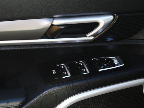 Used 2020 Kia Telluride S w/ S 8 Passenger Seating Package image 13