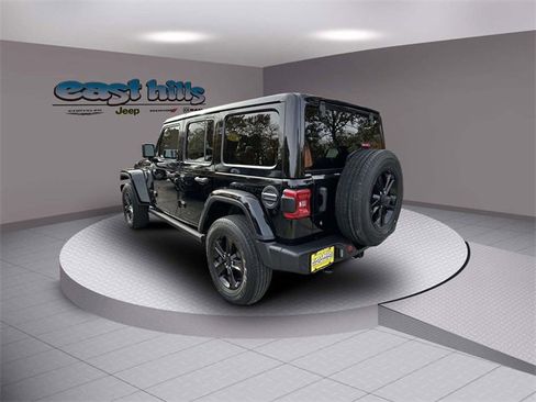 Certified 2020 Jeep Wrangler Unlimited Sahara image 5