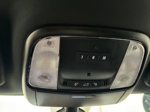 Used 2025 Dodge Durango GT AWD/4WD image 30