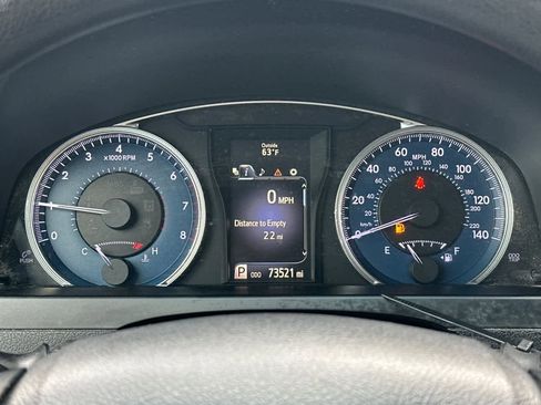 Used 2015 Toyota Camry LE image 25