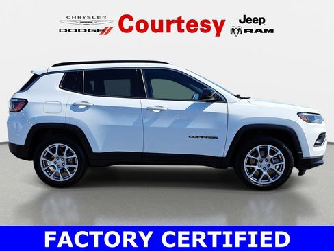 Certified 2023 Jeep Compass Latitude AWD/4WD image 4