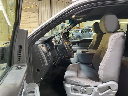 Used 2013 Ford F150 XLT w/ XLT Chrome Pkg image 14
