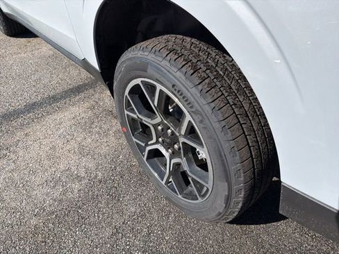 New 2026 Ford Maverick Lariat w/ 4K Tow Package image 6