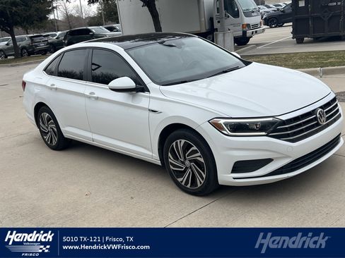 Used 2020 Volkswagen Jetta SEL image 1