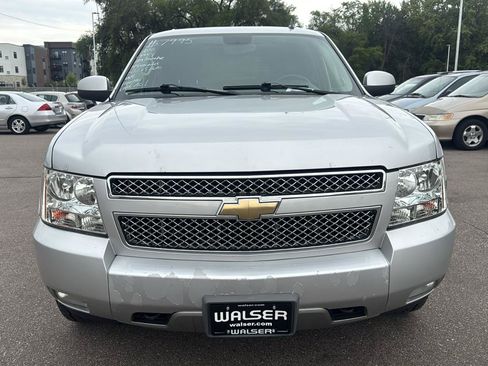 Used 2010 Chevrolet Avalanche LT AWD/4WD image 2