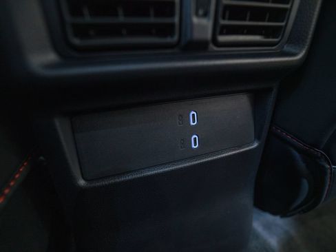 Used 2025 Toyota 4Runner SR5 AWD/4WD image 33