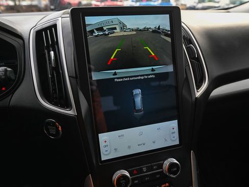 Used 2024 Ford Edge SEL w/ Convenience Package image 38