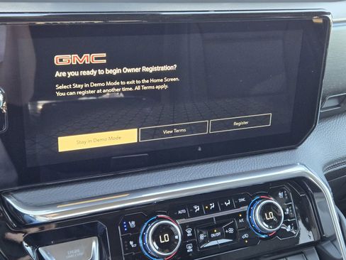 New 2026 GMC Sierra 1500 Denali w/ Denali Reserve Package AWD/4WD image 19