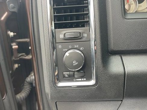 Used 2014 RAM 3500 Laramie Longhorn image 14