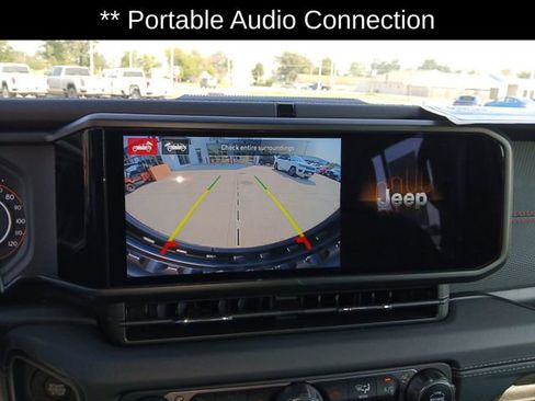 New 2024 Jeep Wrangler Unlimited Rubicon w/ Technology Group image 18