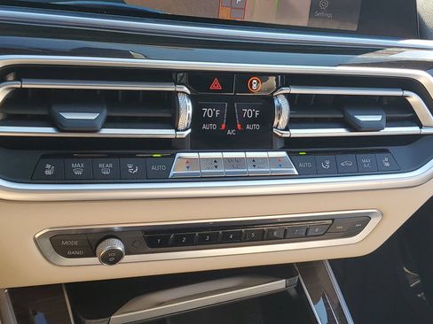 Used 2021 BMW X5 xDrive40i w/ Premium Package AWD/4WD image 30