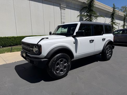 Used 2025 Ford Bronco Big Bend AWD/4WD image 2