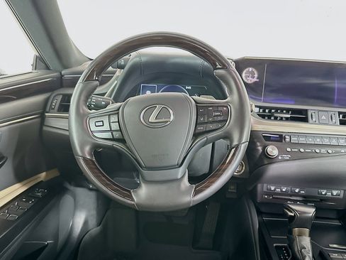 Used 2021 Lexus ES 350 w/ Premium Package FWD image 18