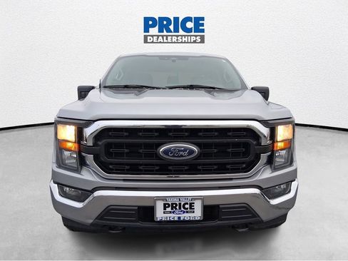 Used 2023 Ford F150 XLT image 3