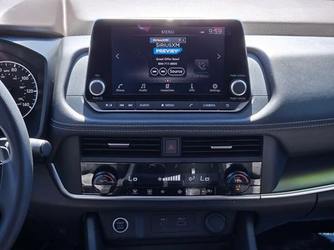 Used 2023 Nissan Rogue SV FWD image 15