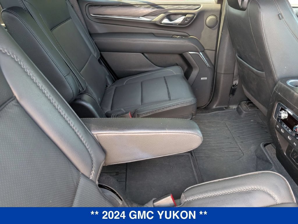 Used 2024 GMC Yukon Denali w/ Advanced Technology Package AWD/4WD image 41