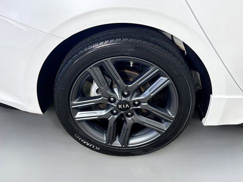 Used 2021 Kia Forte GT-Line image 33