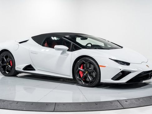 Used 2023 Lamborghini Huracan EVO RWD image 37