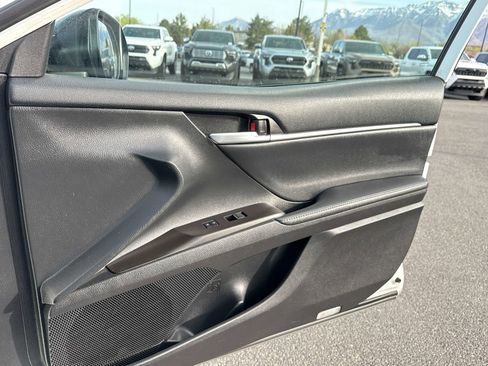 Used 2023 Toyota Camry XSE w/ Navigation Package image 19