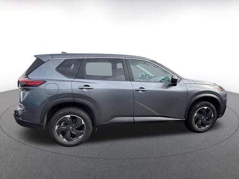 Used 2025 Nissan Rogue SV AWD/4WD image 15