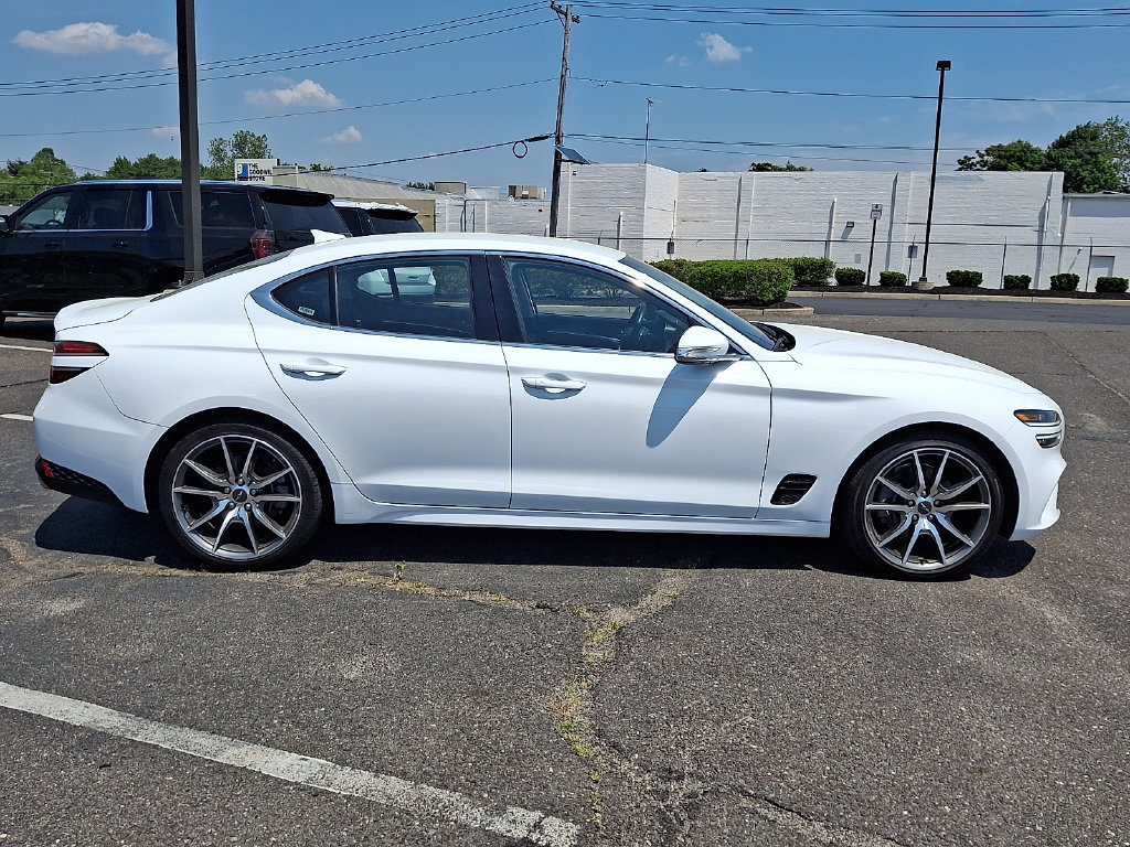 Used 2023 Genesis G70 2.0T AWD/4WD image 13