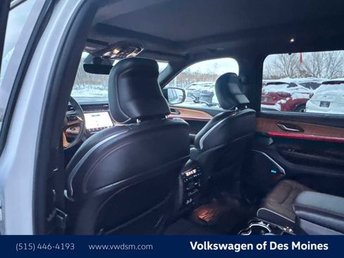 Used 2023 Jeep Grand Cherokee L Summit image 11