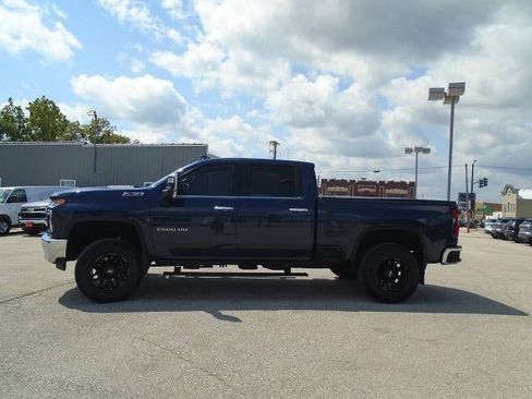 Certified 2022 Chevrolet Silverado 2500 LTZ w/ LTZ Plus Package AWD/4WD image 4