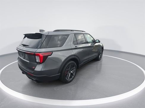 New 2026 Ford Explorer ST w/ Sun And Sound Package image 8