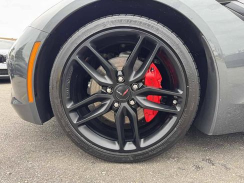 Used 2019 Chevrolet Corvette Stingray Convertible w/ 2LT Preferred Equipment Group RWD image 17