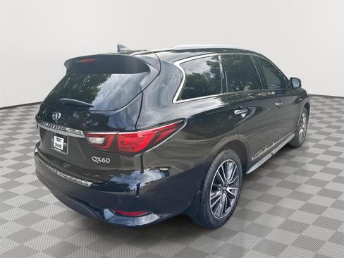 Used 2020 INFINITI QX60 Luxe w/ Essential Package FWD image 6