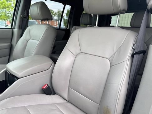 Used 2013 Honda Pilot Touring image 30