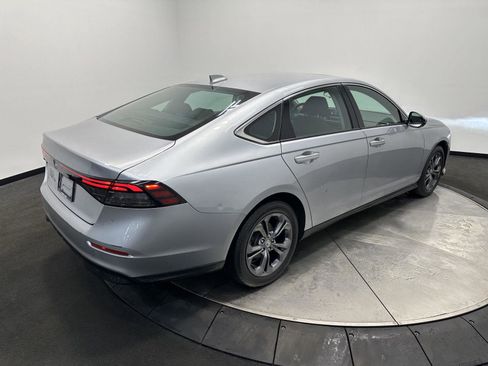 Certified 2023 Honda Accord EX image 6