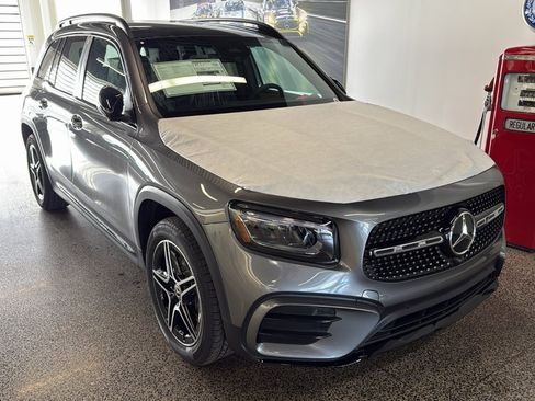 New 2026 Mercedes-Benz GLB 250 4MATIC image 2