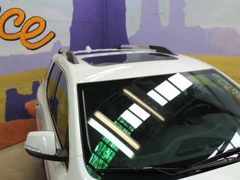 Used 2021 GMC Acadia Denali w/ GMC Pro Grade Package image 5