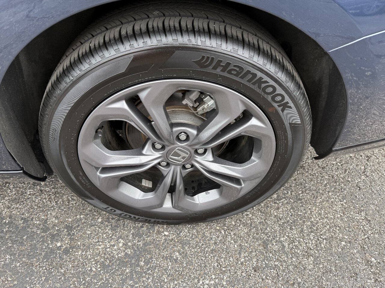 Used 2025 Honda Accord EX-L image 9