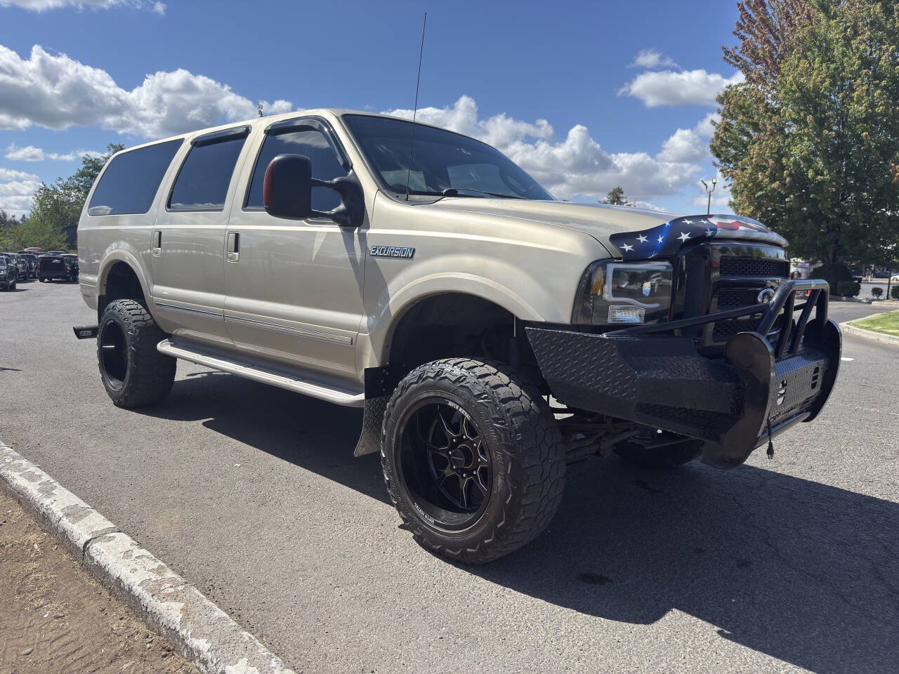 Used 2005 Ford Excursion Limited AWD/4WD image 4