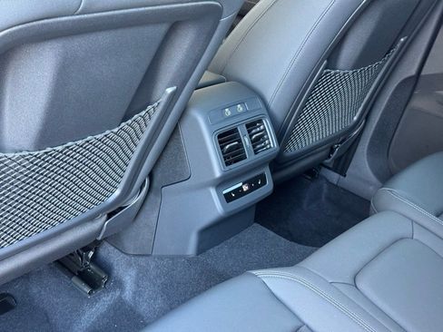 New 2025 Audi Q5 Prestige image 28