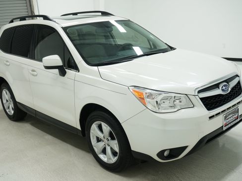 Used 2015 Subaru Forester 2.5i Limited w/ Popular Package #2 AWD/4WD image 3