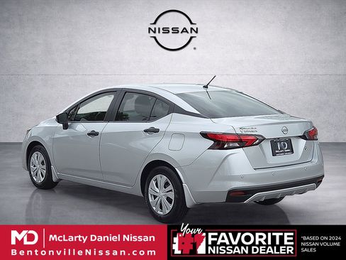 Used 2025 Nissan Versa S w/ Trunk Package FWD image 4